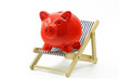 sparschwein mit sonnenliege sparschwein mit sonnenliege