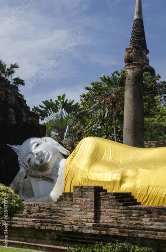 Photo: Big Reclining Buddha Statues at Wai Yai Chai Mongkol Big Reclining Buddha Statues at Wai Yai Chai Mongkol