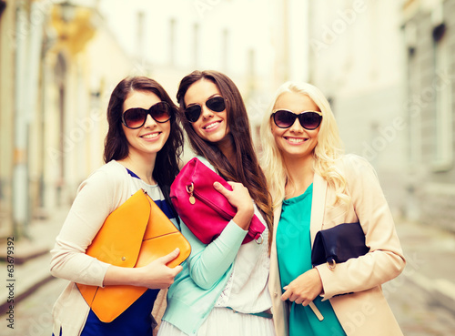 Photo: beautiful girls with bags in the ctiy beautiful girls with bags in the ctiy