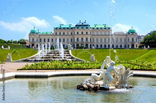 Photo: Belvedere Palace, garden and fountains, Vienna, Austria Belvedere Palace, garden and fountains, Vienna, Austria