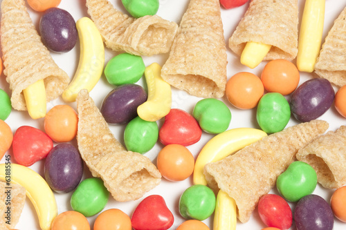 Photo: Mini Cornucopias & Candies Mini Cornucopias & Candies