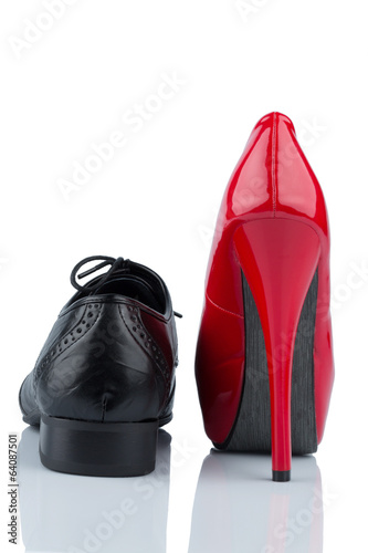 Photo: High Heels und Herrenschuh High Heels und Herrenschuh