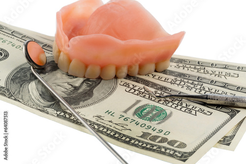 Photo: Gebiss und Dollarnoten Gebiss und Dollarnoten