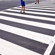 Menschen auf Zebrastreifen Menschen auf Zebrastreifen