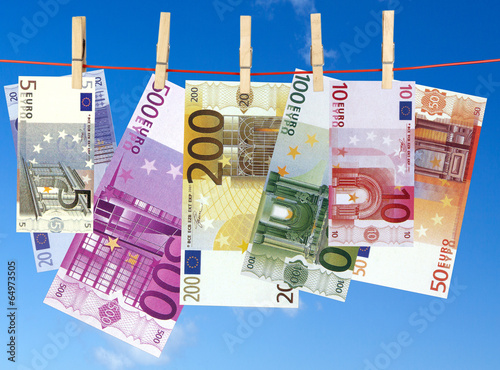 Photo: billets sur corde à linge billets sur corde à linge