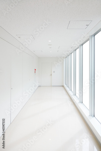 Photo: 白い廊下 白い廊下