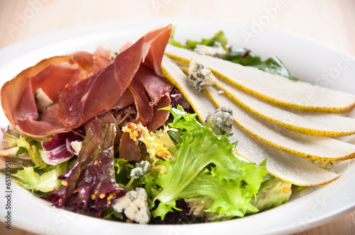 Photo: Freash green salad with pears and jamon Freash green salad with pears and jamon