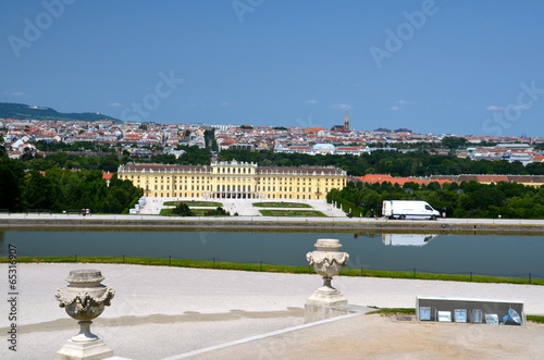 Photo: Schönbrunn Castle in Vienna, Austria Schönbrunn Castle in Vienna, Austria