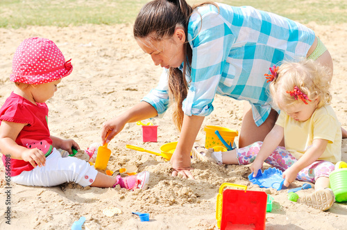 Photo: fun in sand fun in sand