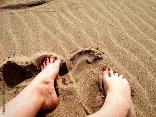 Instant Collection: Feet in Sand Feet in Sand