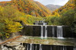 紅葉の砂防堰堤 富山県立山町 紅葉の砂防堰堤 富山県立山町