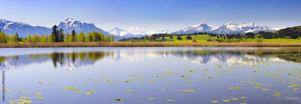 Panorama Landschaft in Bayern im Allgäu bei Füssen