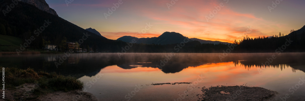 Panorama vom Hintersee in Ramsau am Morgen, Berchtesgadener Land