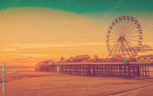 Zdjęcie XXL Filtr efektu retro efekt: Blackpool Central Pier i Ferris Wheel, Lancashire, Anglia, Wielka Brytania