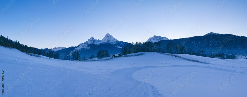 Loipe mit Blick auf Watzmann 