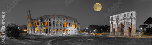  Rom Colosseum und Konstantinsbogen sw col Panorama