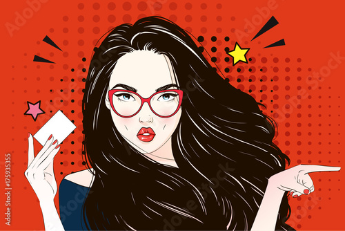 Zdjęcie XXL Komiks Pop-art długowłosa kobieta trzyma wizytówkę i punkt gdzieś. Ilustracji wektorowych.
