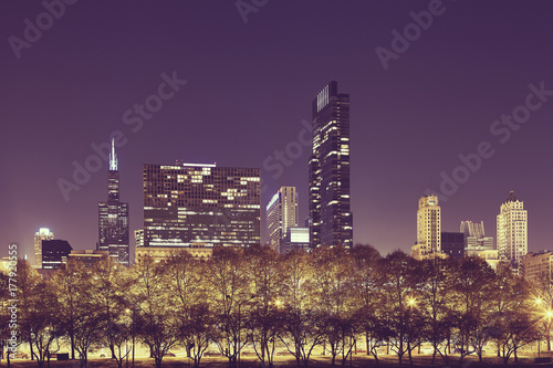 Fotoobraz na płótnie Chicago śródmieście przy nocą, koloru tonowanie stosować, usa.