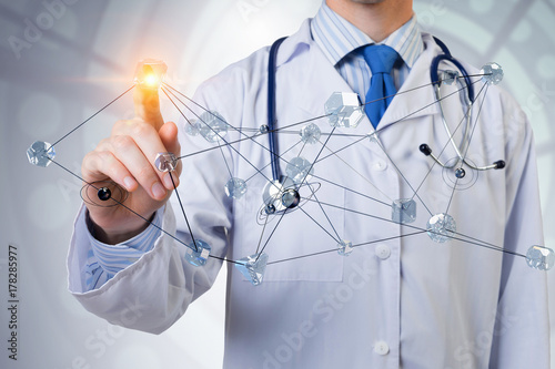 Glass wireless connection concept