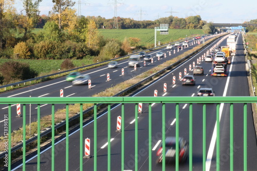 Autobahn A7 mit Baustelle und Barken (Autobahnbrücke Göttingen)