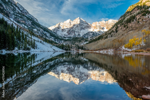 Maroon Bells and Maroon Lake landscape