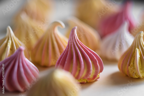 Many Meringue, pattern on white background.