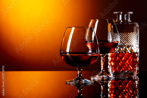 Two glasses of brandy .