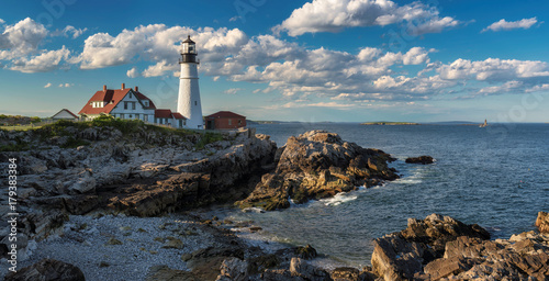 Zdjęcie XXL Panorama Portlandzka latarnia morska przy zmierzchem w przylądku Elizabeth, Maine, usa.