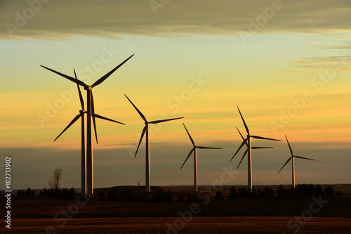Zdjęcie XXL Turbiny wiatrowe produkujące czystą energię odnawialną w Północnej Dakocie.