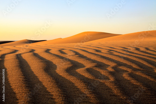 Zdjęcie XXL Piękne ostre zmarszczki na małej piasek pustyni w Maspalomas na Gran Canaria.
