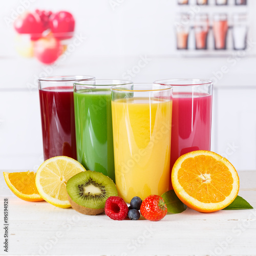 Zdjęcie XXL Sok pomarańczowy sok pomarańczowy smoothies koktajle owocowe sok owoce owoce kwadrat zdrowej diety