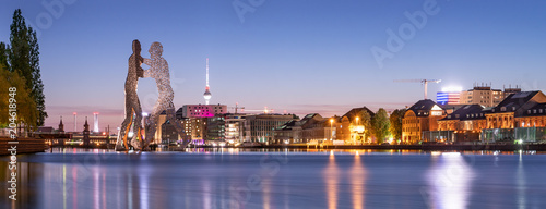 Zdjęcie XXL Panoramy panorama z molekuły człowiekiem i TV wierza, Berlin, Niemcy