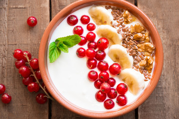 Yogurt with fruit and nuts