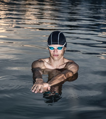 Swimmer model in a sea