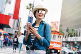 traveler check the direction to next spot