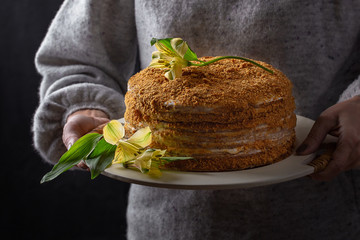 honey cake with spring flowers