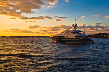 Yachtig at golden sunset view
