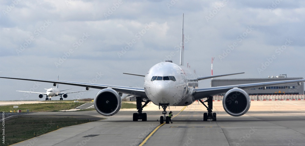 1000_F_256985956_cW2Tgh1dh78tbHbl7igzYH7yp7VMIJdk.jpg