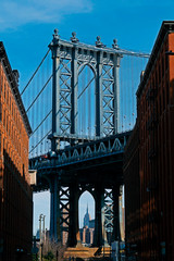 The Manhattan Bridge on a sunny day