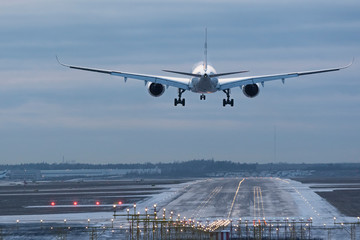 Airplane landing