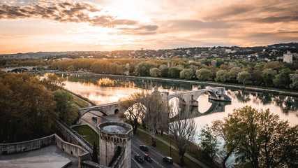 Pont d'Avignon au coucher de Soleio