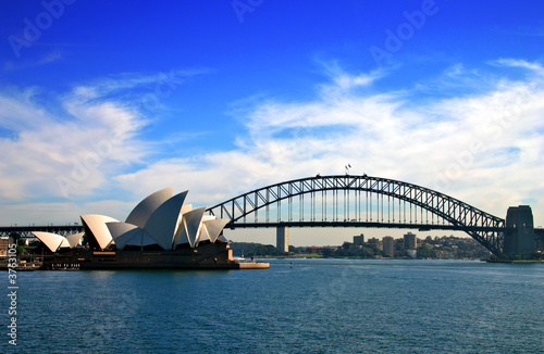 Lacobel Sydney Opera House and Harbour Bridge..