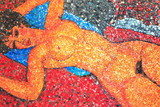 Frau  Mosaik  liegender Akt  Spilimbergo  mosaici Friuli Italia