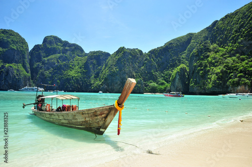 Lacobel traditional Thailand boat at Phi Phi islands, Thailand