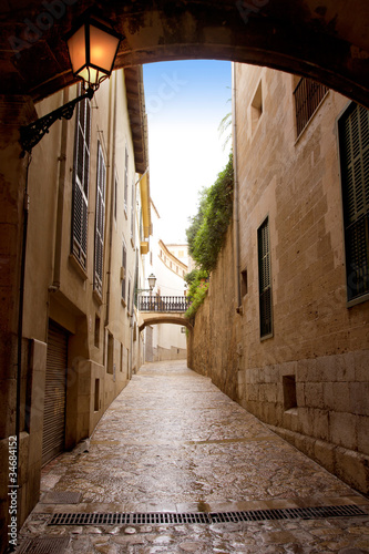 luki-barrio-calatrava-los-patios-na-majorce-w-palma