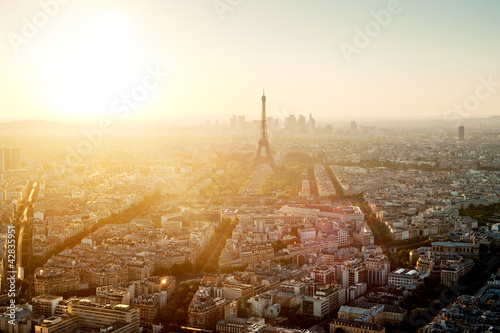 wieza-eiffla-z-wiezy-montparnasse-paryz-francja