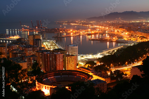 Fototapeta Málaga, vista panorámica nocturna