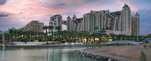 hotele-przy-plazy-w-miescie-eilat-izrael