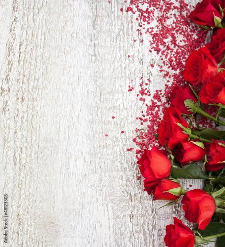 Lacobel Wood Background with Roses
