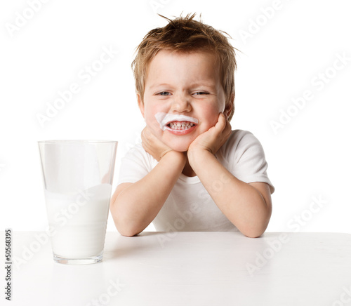Fototapeta Child drinking milk